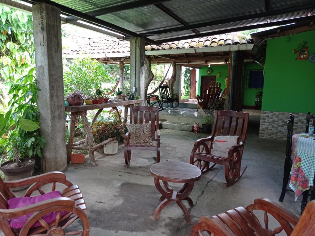 Loren'S House Moyogalpa Exterior photo