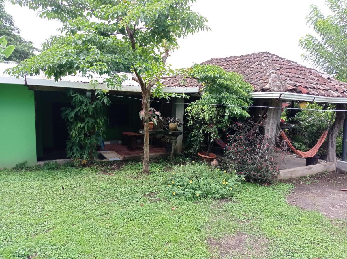 Loren'S House Moyogalpa Exterior photo